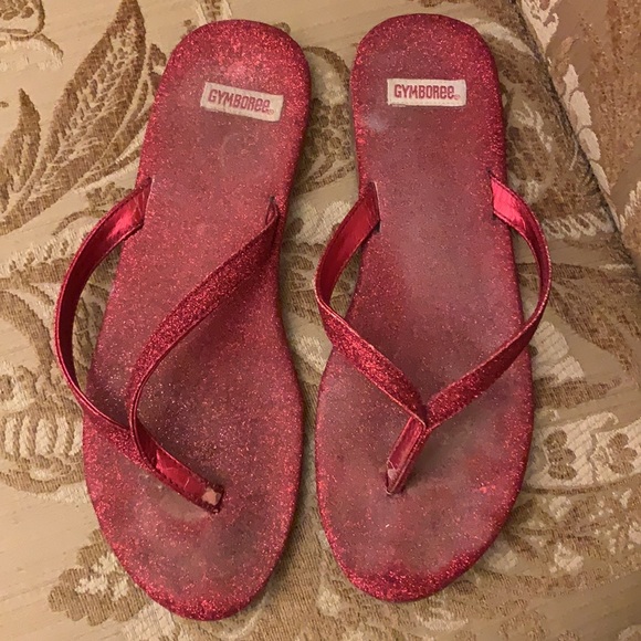 Red slippers - Picture 3 of 3